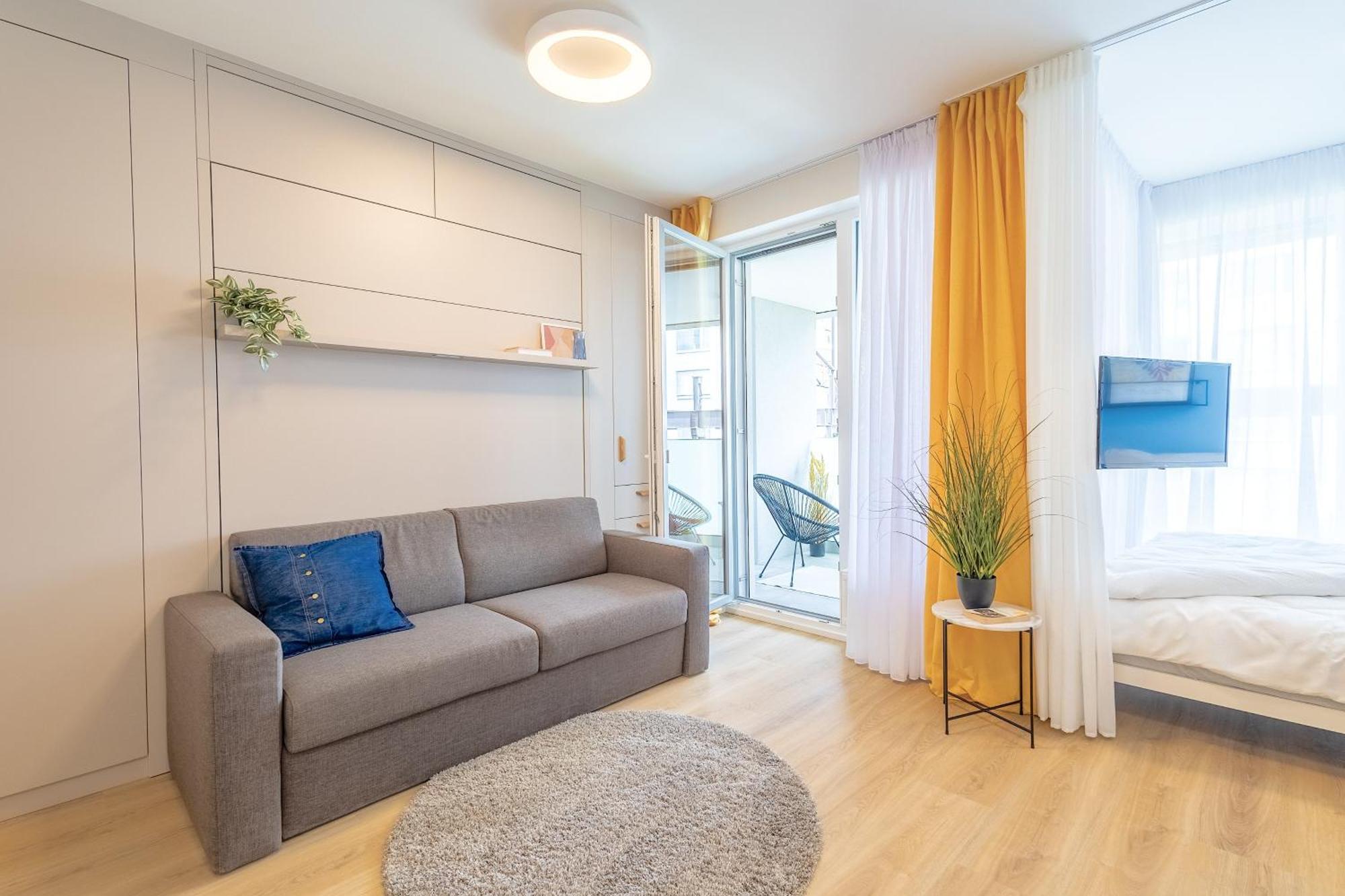Yellow Apartment - Balcony, Free Parking, By Gravity Praag Buitenkant foto