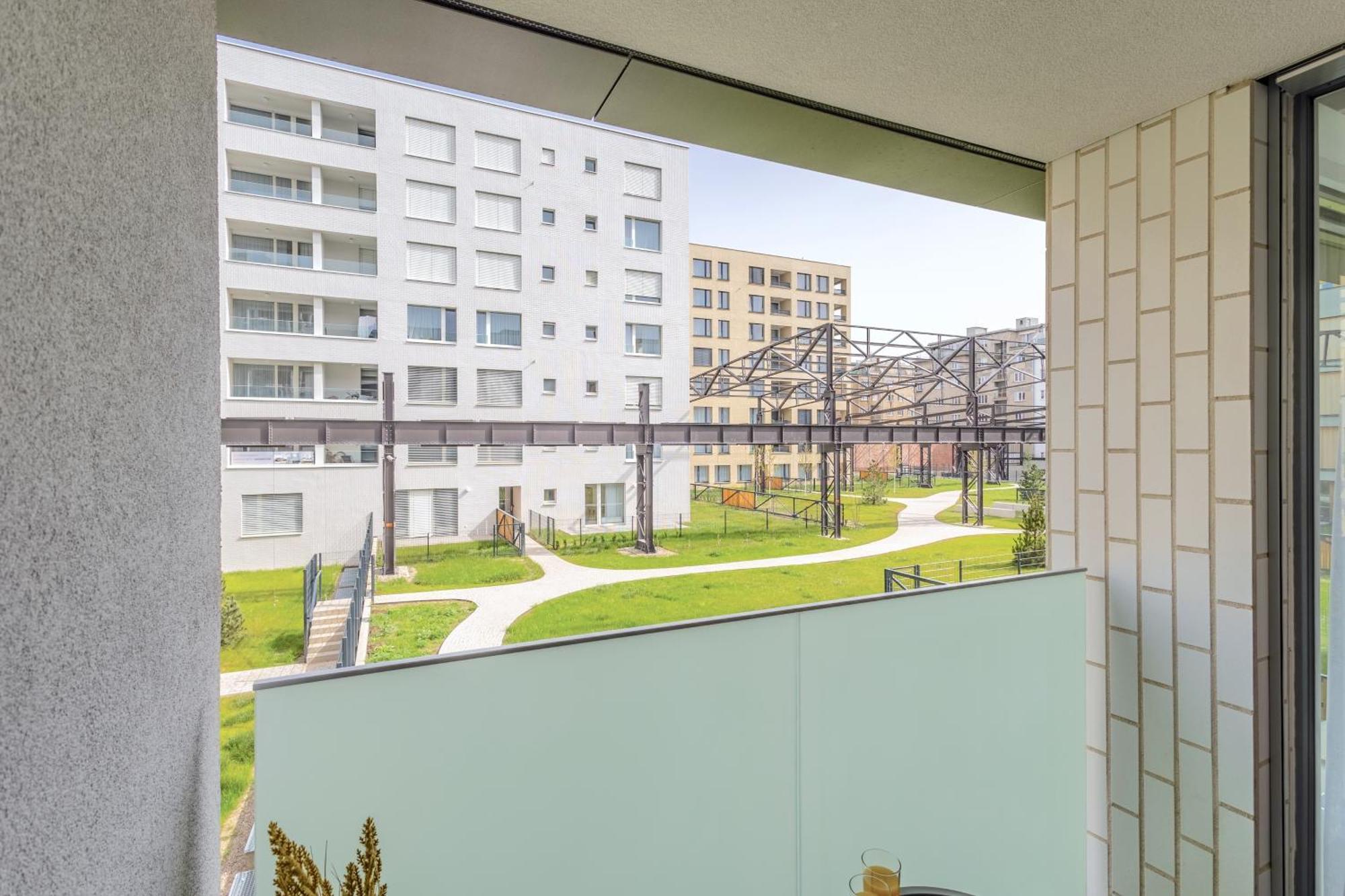 Yellow Apartment - Balcony, Free Parking, By Gravity Praag Buitenkant foto
